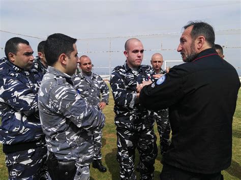 UNIFIL troops and ISF officers share experience on policing techniques ...