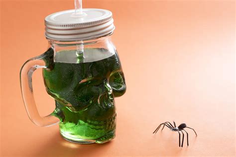 Free Stock Photo 12781 Spooky green Halloween drink in a skull | freeimageslive