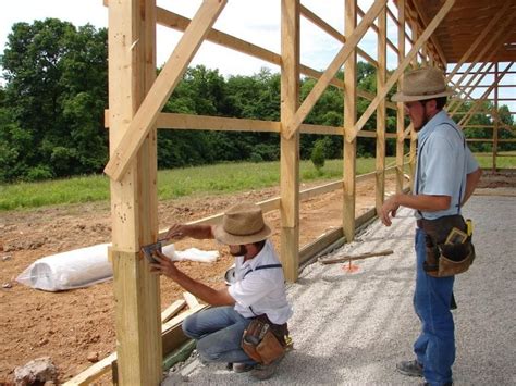 Amish Pole Barn Guide & Where To Get The Real Thing (Top Builders Included)