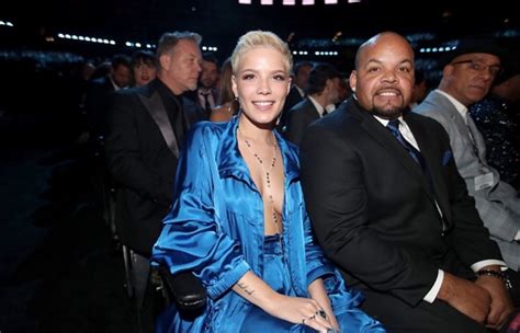 HALSEY • Halsey with her dad at the Grammys.