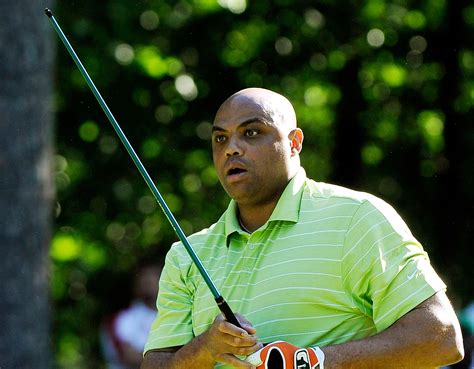 Charles Barkley's golf swing actually looks pretty good