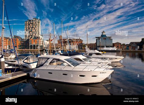 Ipswich waterfront hi-res stock photography and images - Alamy