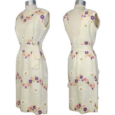 Vintage 1960s Givenchy Flower Garland Embroidered Sheath Dress S | Vintage fashion 1960s ...