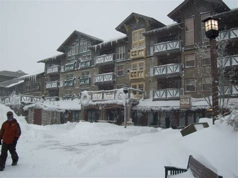 Snowshoe Mountain Ski Resort in Snowshoe, West Virginia - Kid-friendly ...