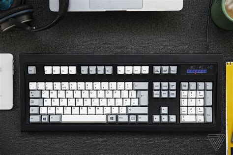 Unicomp New Model M keyboard review: back to brilliant basics - The Verge