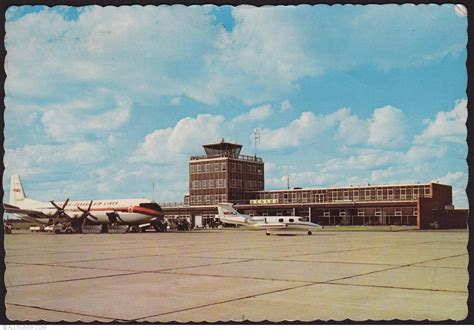 Postcard Regina - airport from Canada - ID 20563