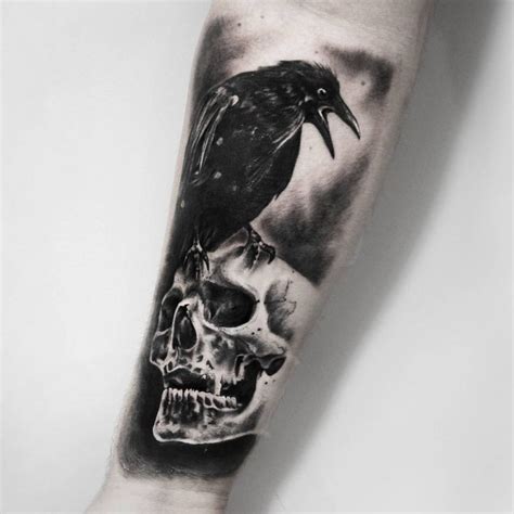 Share 73+ skull raven tattoo - in.coedo.com.vn