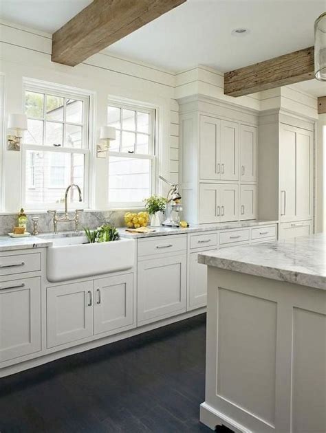 70+ Amazing Farmhouse Gray Kitchen Cabinet Design Ideas 73 - inspiredetail.com