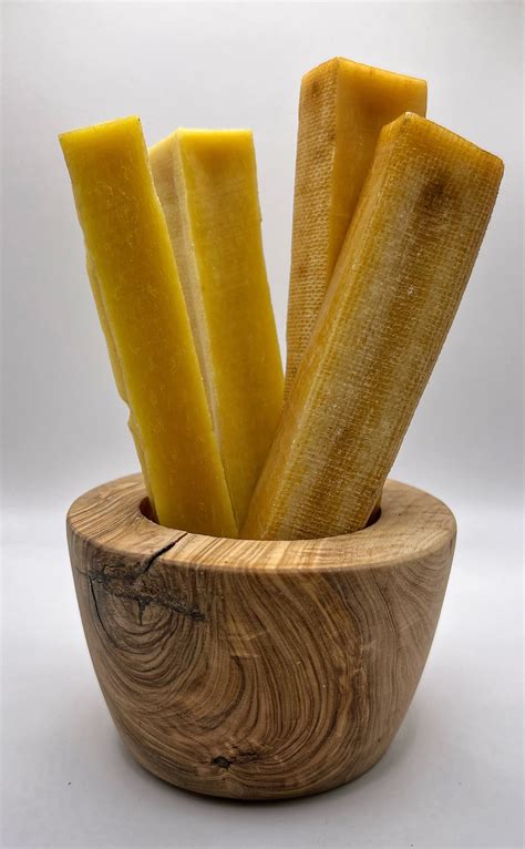 Yakkity Yak, Don't Talk Back Cheese Sticks – Urban Tails Treats