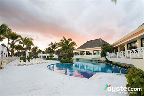 Luxury Bahia Principe Akumal Review: What To REALLY Expect If You Stay