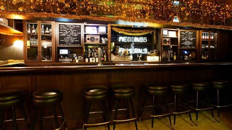 8 supremely cozy Chicago speakeasies (and how to find them) - Tripadvisor