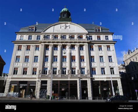 Eotvos loránd university hi-res stock photography and images - Alamy