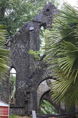 Amazing Places in The World to Visit: Ross Island History Andaman Nicobar India