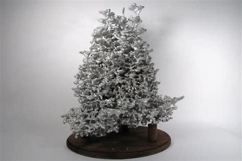 Liquid aluminum poured into anthills creates stunning sculptures - The Verge