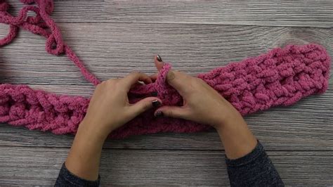 Finger Crochet Blanket Tutorial | Finger crochet, Crochet blanket ...