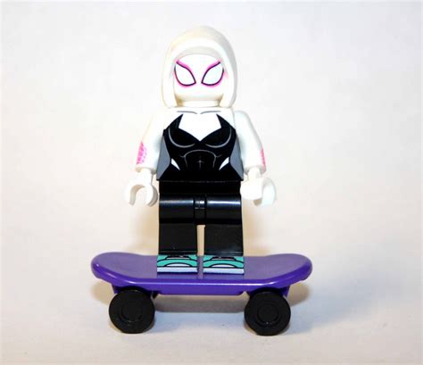 Gwen Stacy Skateboard Spider-Man Across the Spider-Verse Lego ...