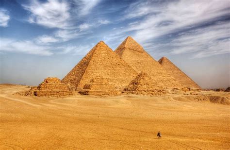 Aesthetics Exploration 2019: Pyramids of Giza – Aesthetics of Design