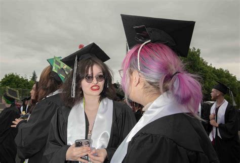 PHOTOS: Roberts High School 2023 graduation - Salem Reporter