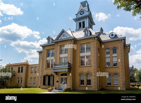 The Historic 1903 Newton County Courthouse in Newton, Texas Stock Photo ...