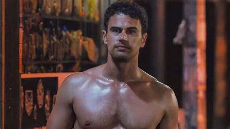 Yes, Theo James Already Got Naked in The White Lotus Season 2 Premiere