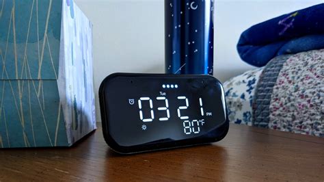 Lenovo Smart Clock Essential review: Wake up with Google goodness ...