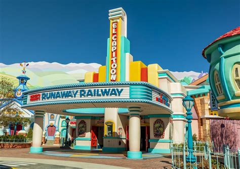 Mickey & Minnie’s Runaway Railway at Disneyland Switching from Virtual Queue to Standby Queue ...