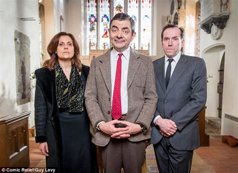 Rowan Atkinson resurrects Mr Bean for Comic Relief sketch | Daily Mail ...