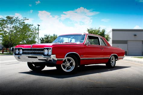 1965 OLDSMOBILE F-85