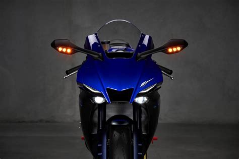 YAMAHA YZF-R1 2024 – YAMAHA UAE