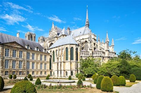 10 Top-Rated Tourist Attractions in Reims | PlanetWare