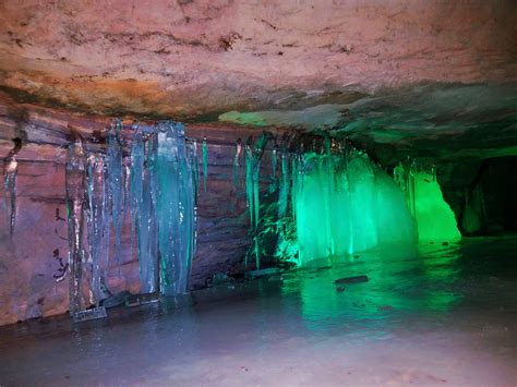 Apostle Islands Ice Caves Photos - Apostle Islands Kayak