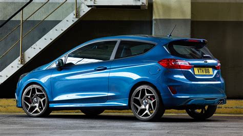 2017 Ford Fiesta ST facelift unveiled, 1.5L 3-cyl turbo, 197 hp & 290 Nm! - AutoBuzz.my