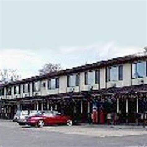 Bayview Inn Budget Host Polson Polson Montana Hotel Reservations | Hotel montana, Hotel ...