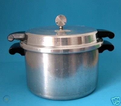 VINTAGE MIRRO-MATIC PRESSURE COOKER CANNER 8 QUART '72 | #36364244