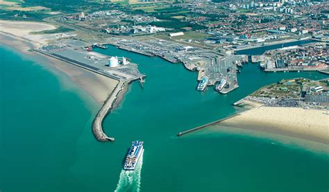 Port Boulogne Calais, port de commerce, plaisance, et Ferry