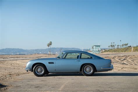 1965 Aston Martin DB5 – Amazing Classic Cars