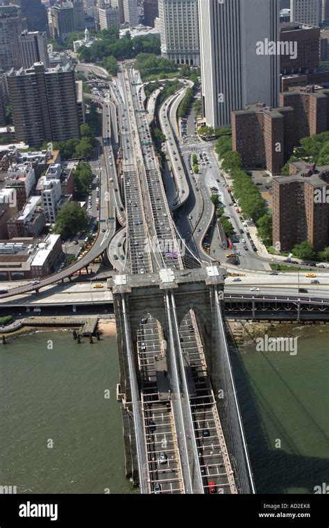 Birds eye view of brooklyn bridge hi-res stock photography and images ...