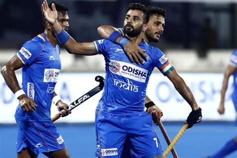 Hockey: Manpreet Singh wins the FIH Player of the Year award - myKhel