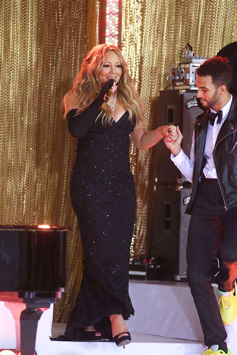 Mariah Carey’s Concert Style: Sparkles, Sky-High Heels & More [PICS ...