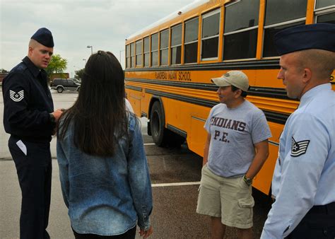 Flandreau Indian School students tour 114th FW > 114th Fighter Wing > News