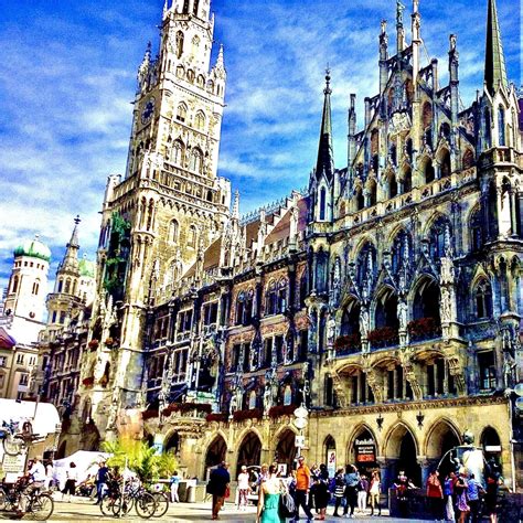 A Quick Tourist Guide to Marienplatz, Munich - Rachel.ie - Tourist Guide