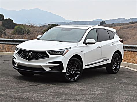 Acura RDX 2022: Una pequeña renovación de mitad de ciclo. | Lista de Carros