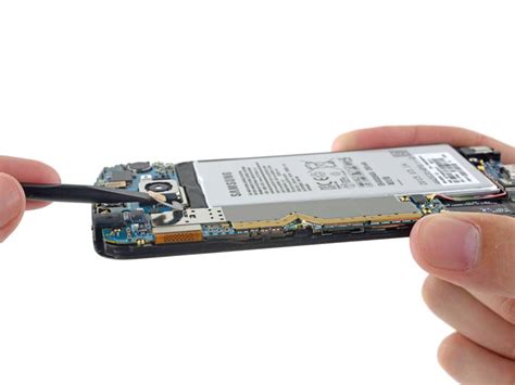 Samsung Galaxy S6/S6 Edge Battery Replacement Will Cost $45 | Ubergizmo