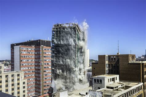 Building demolition: History, methods and record breakers | Live Science