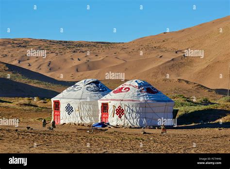 China, Inner Mongolia, Badain Jaran desert, Gobi desert Stock Photo - Alamy