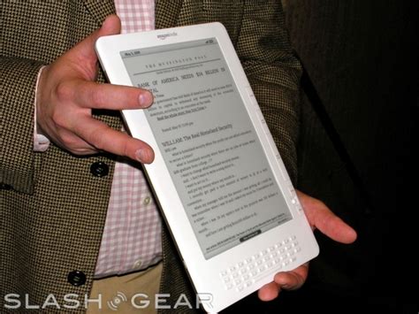 Amazon Kindle DX Video Hands-On - SlashGear