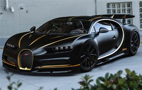 Black And Gold Bugatti Veyron