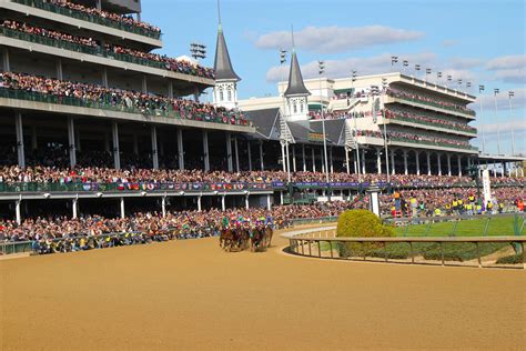 Churchill Downs, Louisville Kentucky. go to the races, all dressed up ...