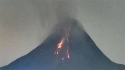 Lava Burns Bright As Mount Merapi Erupts Again