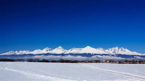 High Tatras 3-day ski touring program. 3-day trip. Certified guide